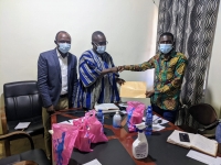 AHAFO REGIONAL CHAPTER OF PRIVATE HEALTH FACILITIES OF GHANA DONATES GH 10, 000.00 TO AHAFO HEALTH DIRECTORATE