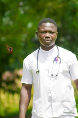 ISAAC GYAMFI IS THE ASHANTI REGIONAL BEST NURSE 2019